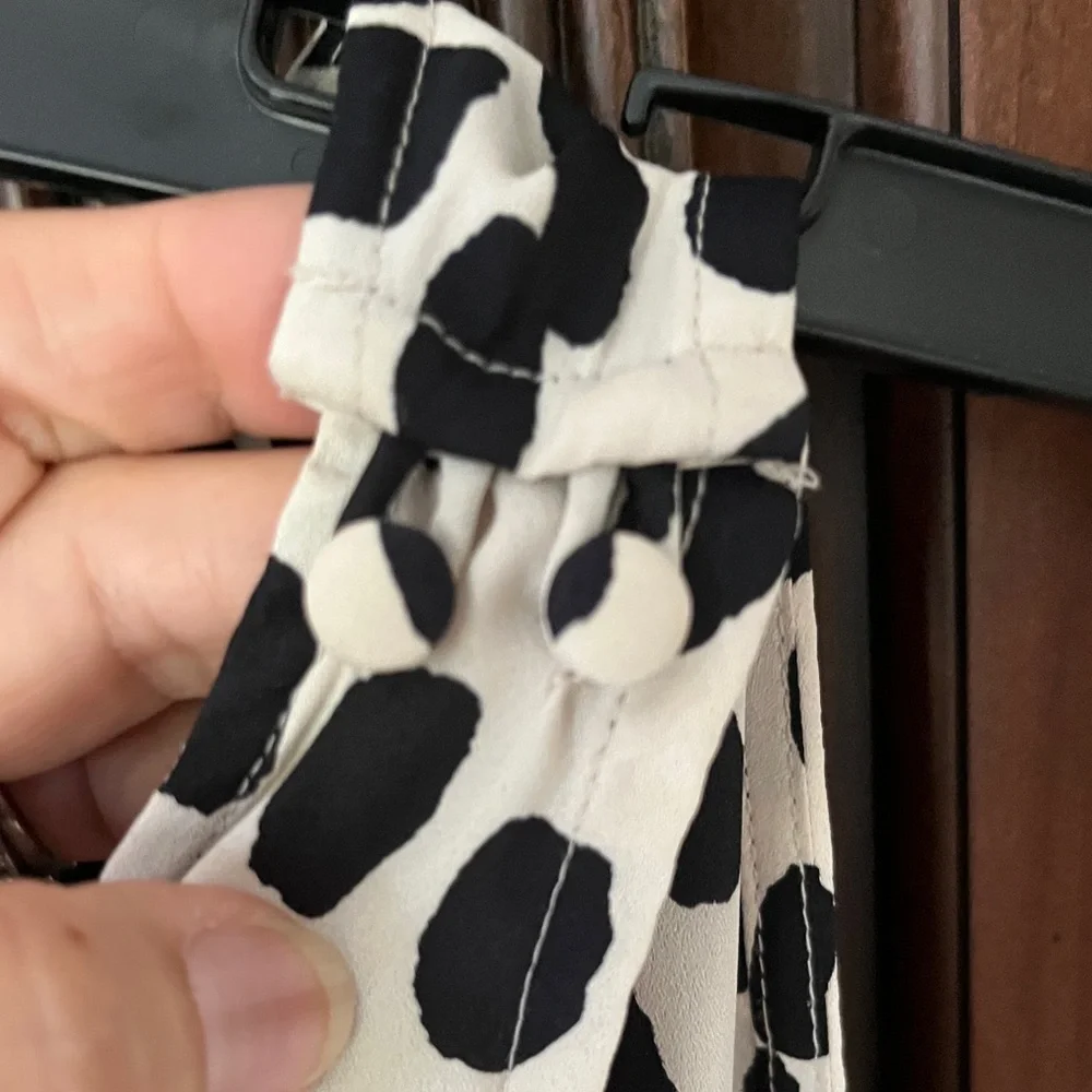 Loft Beige Black Printed Romper - Picture 9 of 16